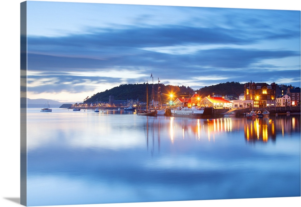 UK, Scotland, Argyll and Bute, Oban. The port of Oban during the last light of the day.