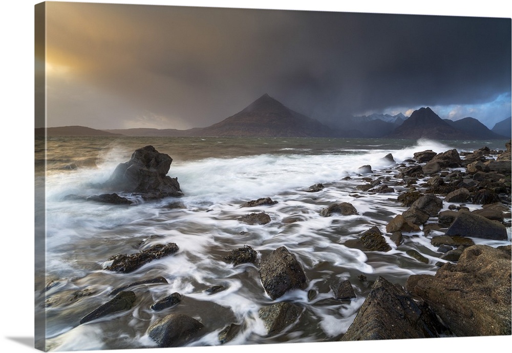 United Kingdom, UK, Scotland, Inner Hebrides, Elgol Beach in all its Drama. An incoming storm brings wind and huge waves