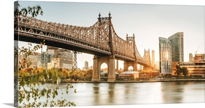 USA, New York City, View Of The Queensboro Bridge And The Roosevelt Island