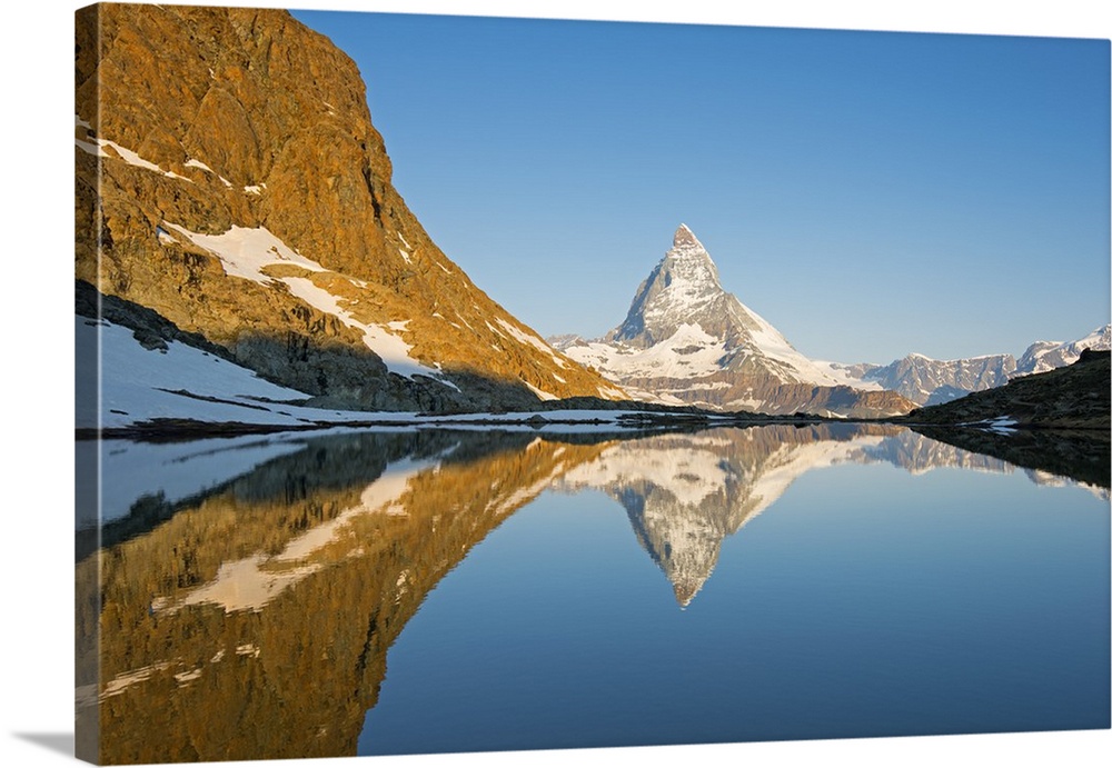 Europe, Valais, Swiss Alps, Switzerland, Zermatt, The Matterhorn (4478m), Rifelsee lake.