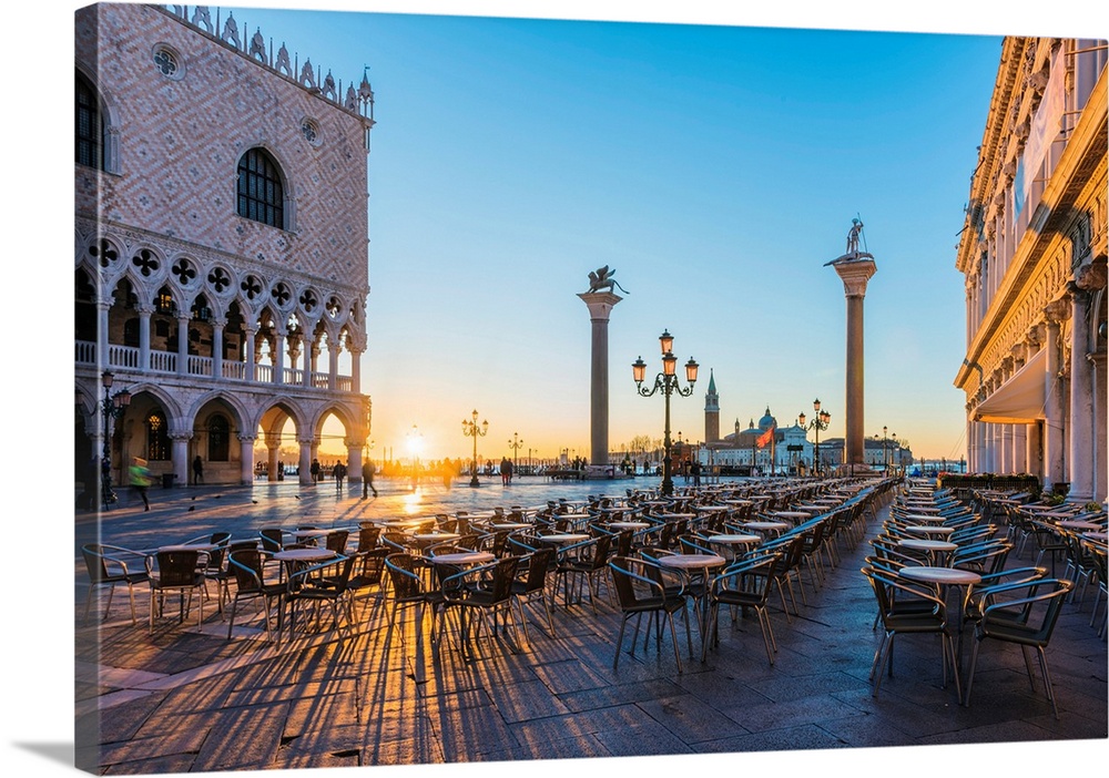 Venice, Veneto, Italy. Piazzetta San Marco And Doge's Palace At Sunrise.