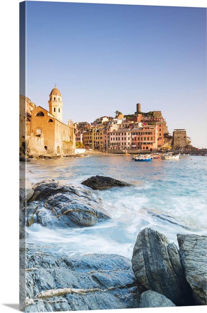 Vernazza, Cinque Terre, Liguria, Italy.