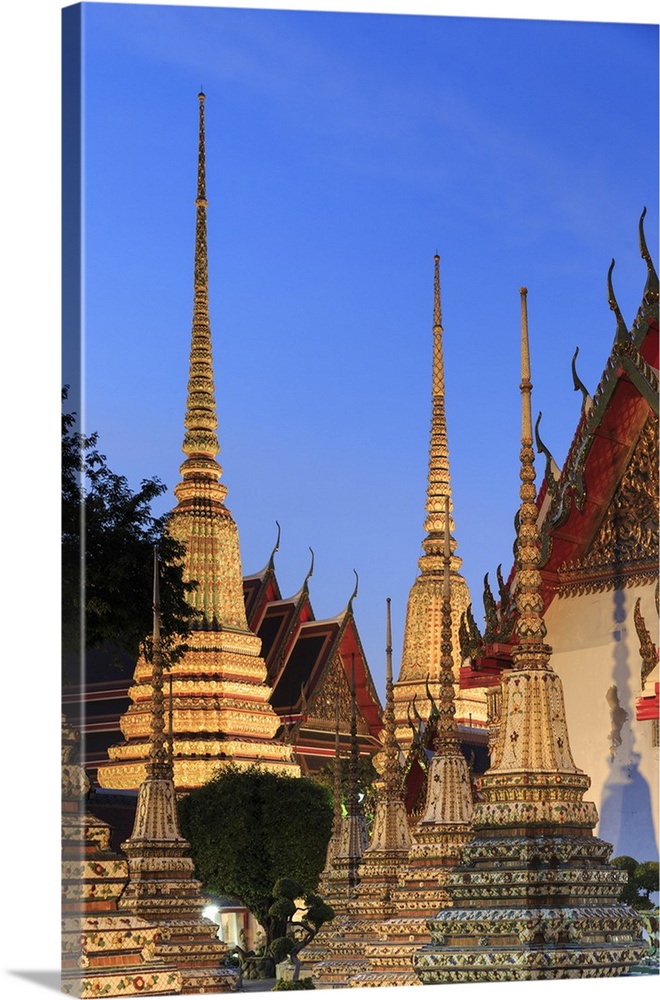 Wat Pho (Temple of the Reclining Buddha), Bangkok, Thailand.