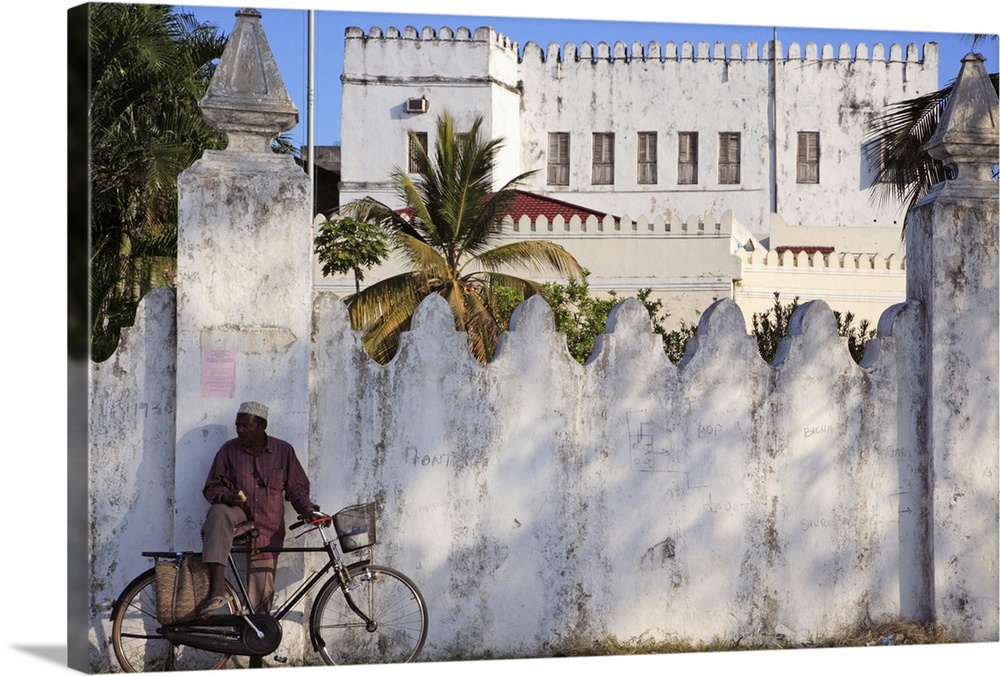 Zanzibari Man and his bicycle, Stone Town, Zanzibar, Tanzania