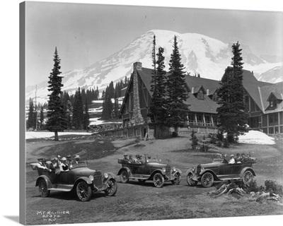 Chalmers cars at the Paradise Inn, Seattle, WA