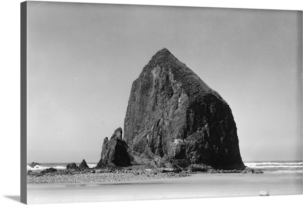 Haystack Rock at Cannon Beach, Oregon