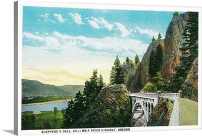 Shepperd's Dell on Columbia River, OR