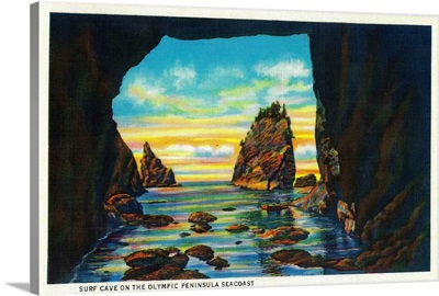Surf Cave on Olympic Peninsula Seacoast, Olympic National Park