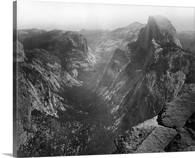 Yosemite National Park, Yosemite Valley and Half Dome, Yosemite, CA