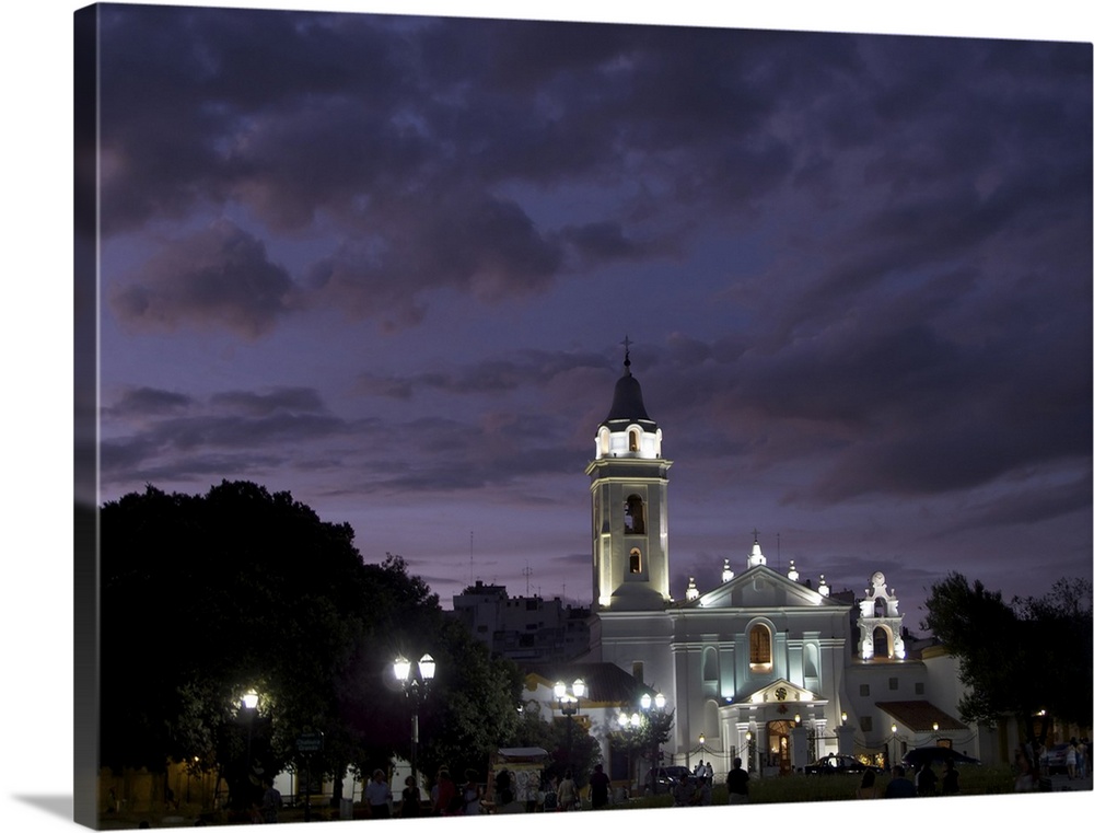 Argentina: Buenos Aires, Recoleta Gardens and Iglesia del Pilar, Pilar church, at dusk