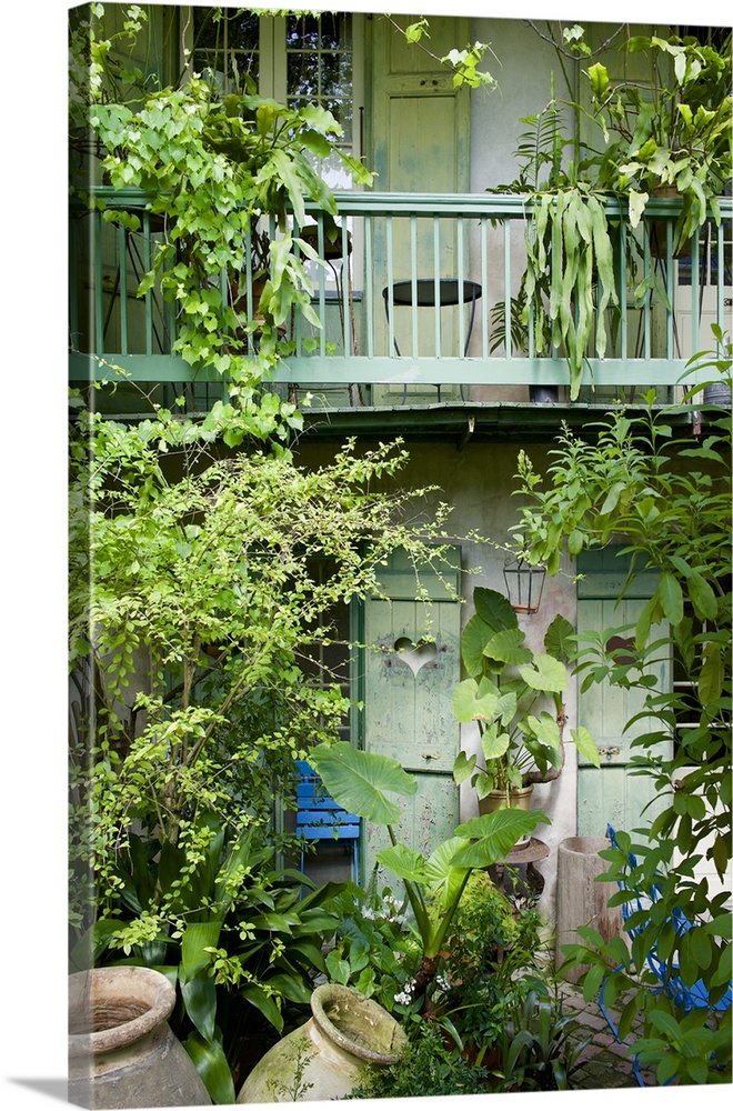 Secret garden, New Orleans, Louisiana, USA.