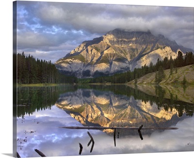 Cascade Mountain and Johnson Lake, Banff National Park, Alberta, Canada