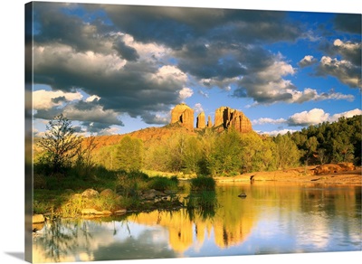 Cathedral Rock reflected in Oak Creek, Red Rock State Park near Sedona, Arizona