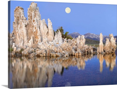 Full moon over Mono Lake with tufa towers and the eastern Sierra Nevada Mountains