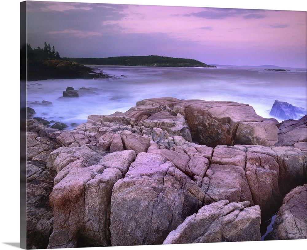 Sunset of the Atlantic Ocean near Thunder Hole, Acadia National Park, Maine