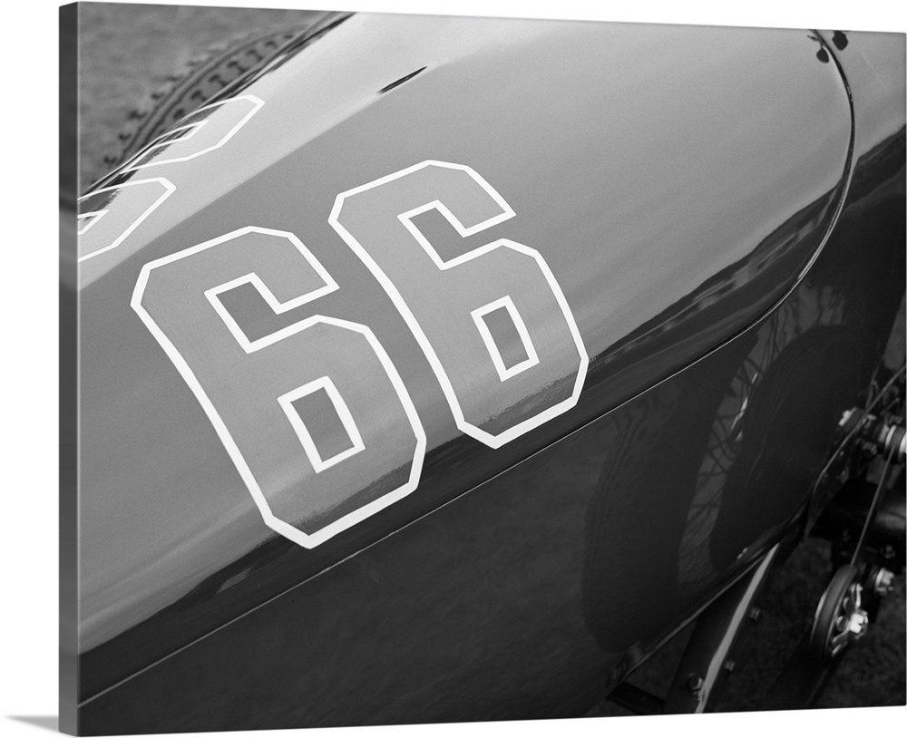 Racer 66 Black and White