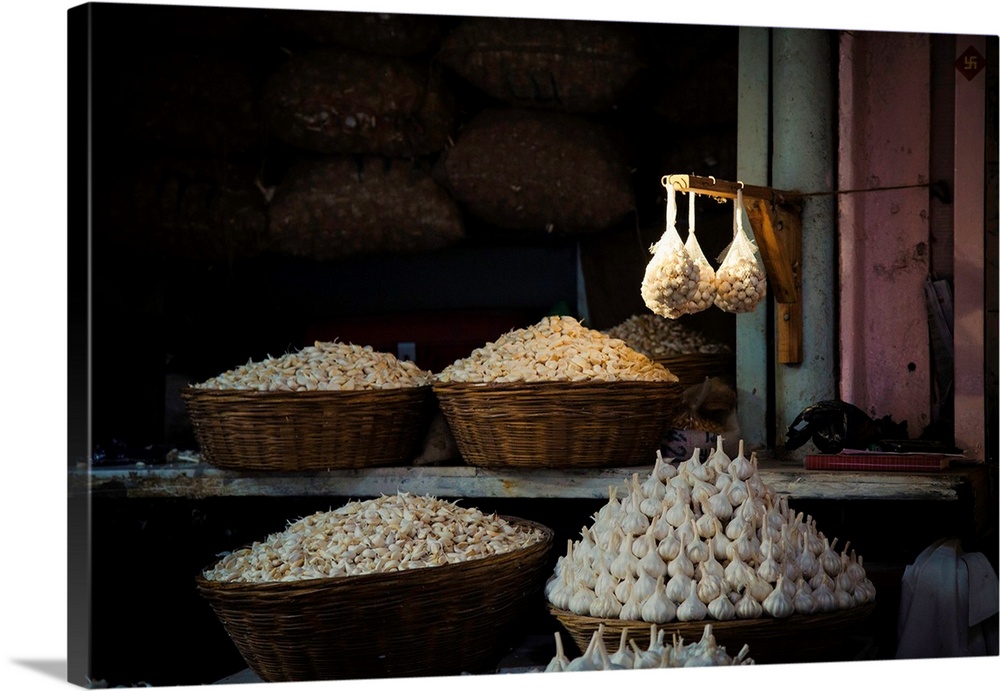 Garlic Market 2