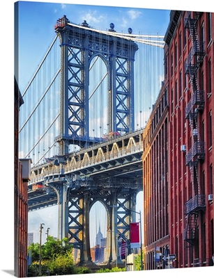 Street View of the Manhattan Bridge in Brooklyn