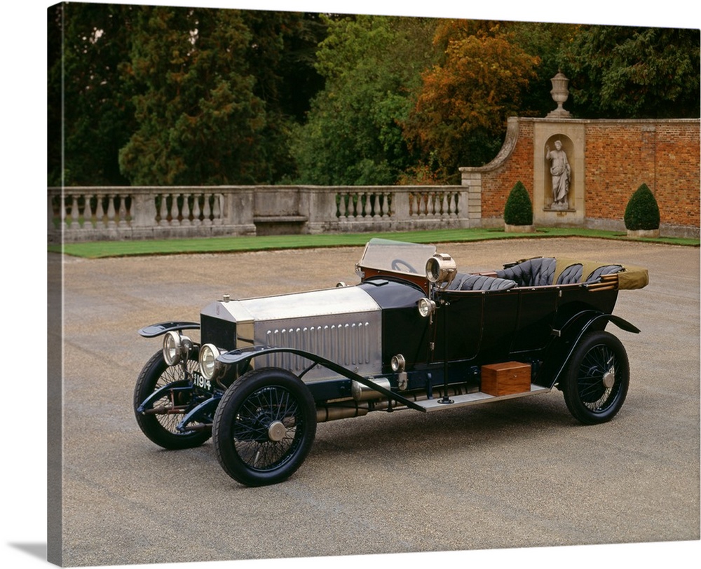 1914 Rolls Royce Silver Ghost Tourer Alpine Eagle, 7.4 litre 6 cylinder engine. So named because the Rolls-Royce team swep...