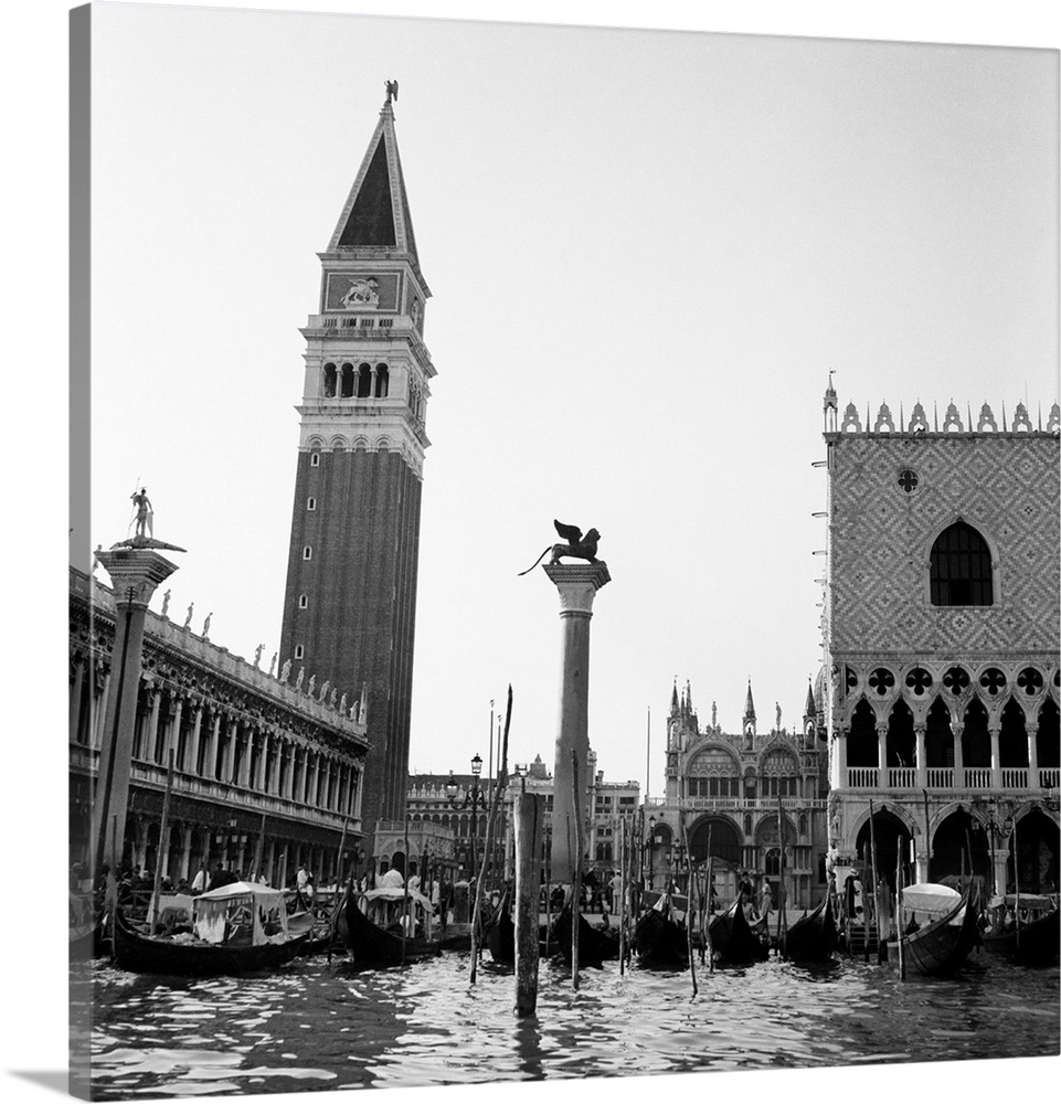 1920's 1930's Venice Italy Piazza San Marco Campanile Tower And Winged Lion Statue.