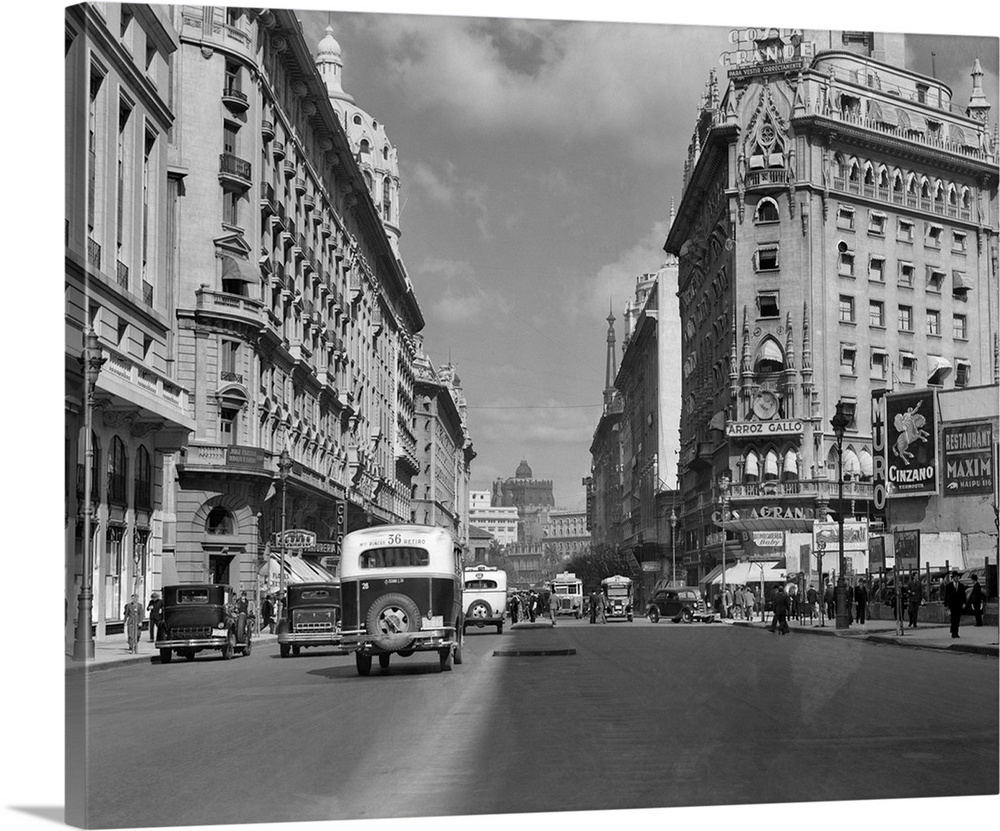 1930's 1940's The Diagonal Norte Or The Avenida Roque Saenz Pena Buenos Aires Argentina.