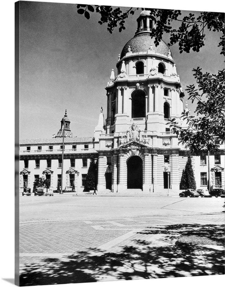1930's City Hall Building Pasadena California USA.