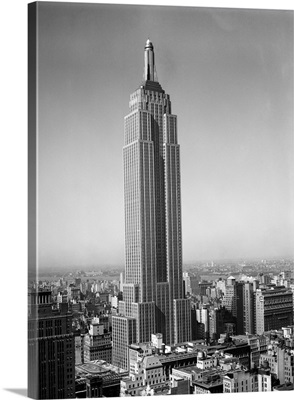 1930's New York City Empire State Building Full Length Without Antennae