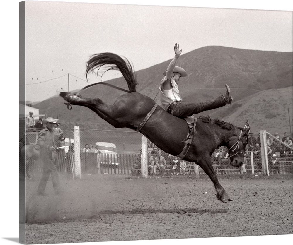OC7 Vintage B&W Photo 8x10 Reno Nevada 1940's Rodeo Riding a Bucking Bronco B 