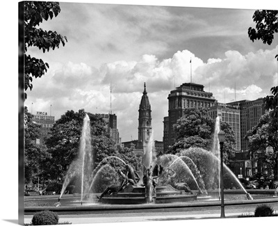 1950's Philadelphia Looking Past Swann Fountain At Logan Circle To City Hall Tower