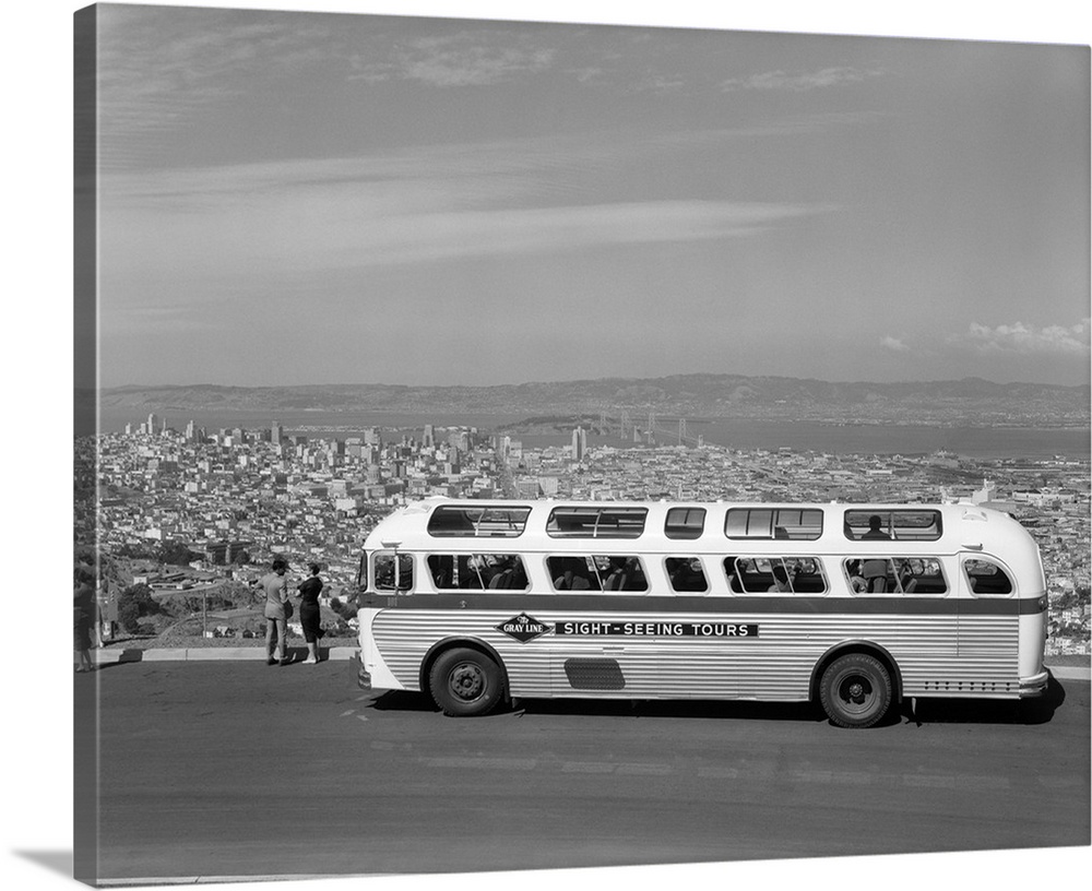 1950's Sightseeing Tour Bus Parked At Twin Peaks For View Of San Francisco And Bay Area California USA.