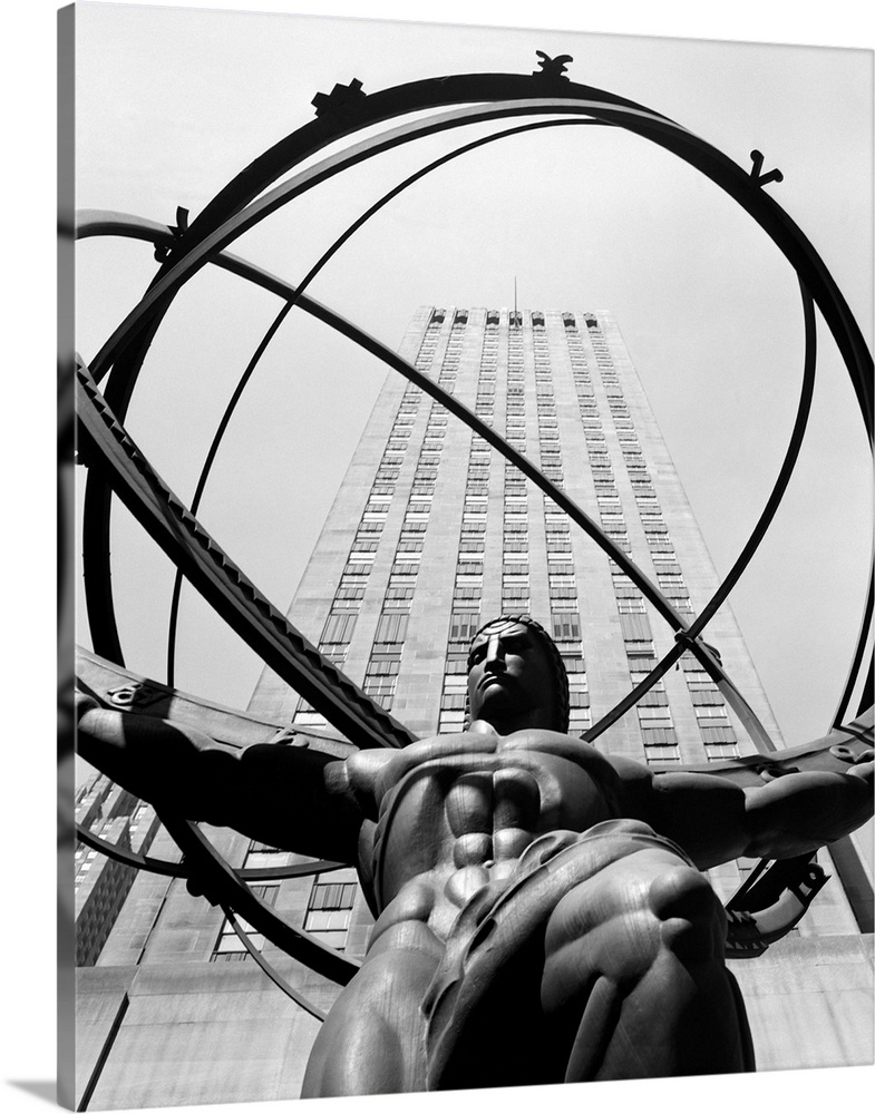 1950's Statue Of Atlas At Rockefeller Center Midtown Manhattan USA.