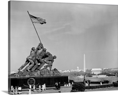 1960's Marine Corps Monument In Arlington With Washington Dc Skyline In Background