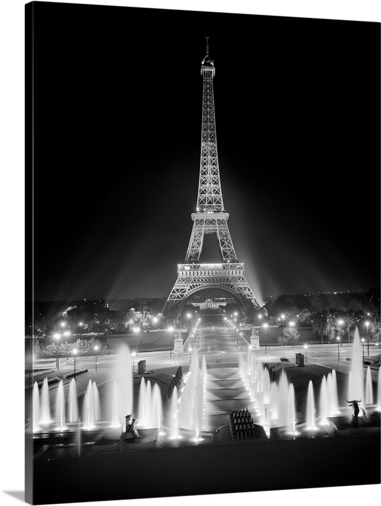 1960's Night Eiffel Tower Across Fountains By Palais Du Chaillot Paris.