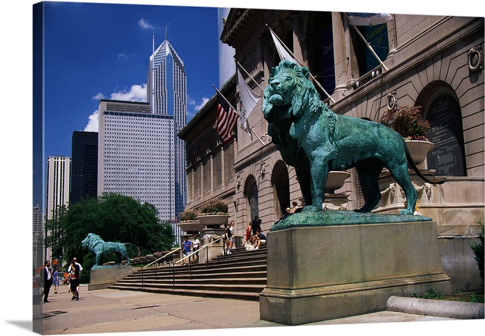 Photo of a large lion statue outside of the Art Institute of Chicago in Chicago, Illinois.