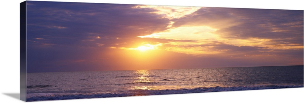 Atlantic Ocean at sunset, Gulf Of Mexico, Naples, Collier County, Florida, USA