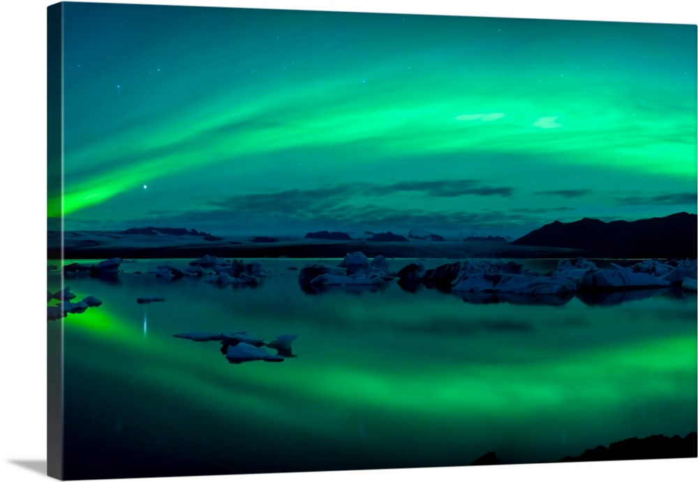 Aurora Borealis or Northern Lights over the Jokulsarlon Lagoon, Iceland