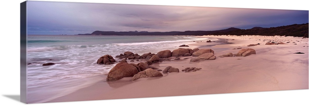 Beach at dawn, Friendly Beaches, Freycinet National Park, Tasmania, Australia