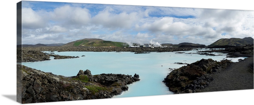 Blue Lagoon with geothermal power station in the background, Reykjanes Peninsula, Iceland