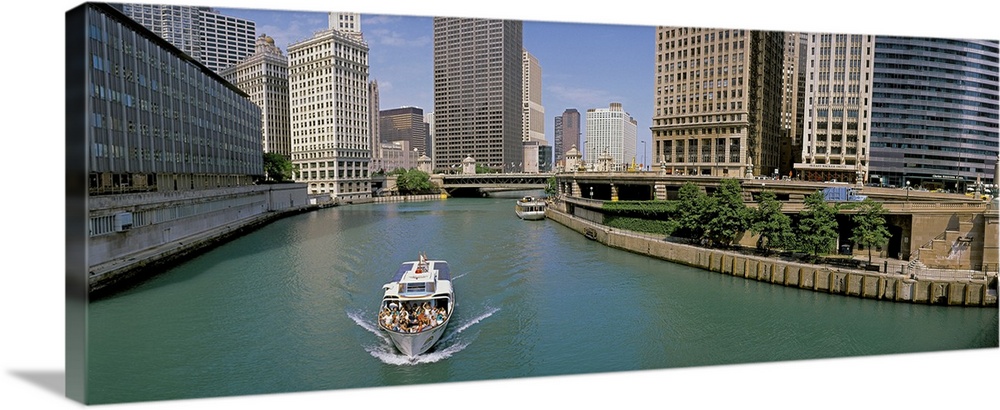 Boat Chicago River Chicago IL