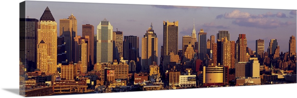 Buildings in a city, Manhattan, New York City, New York State