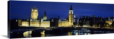 Buildings lit up at dusk, Westminster Bridge, Big Ben, Houses Of Parliament, Westminster, London, England