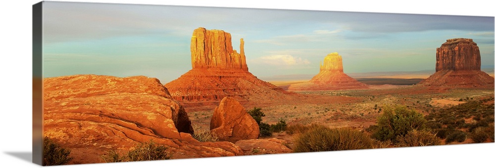 Buttes rock formations at Monument Valley, Utah-Arizona Border Wall Art ...