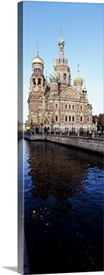 Church at the waterfront, Church of the Resurrection of Christ, Griboyedov Canal, St. Petersburg, Russia
