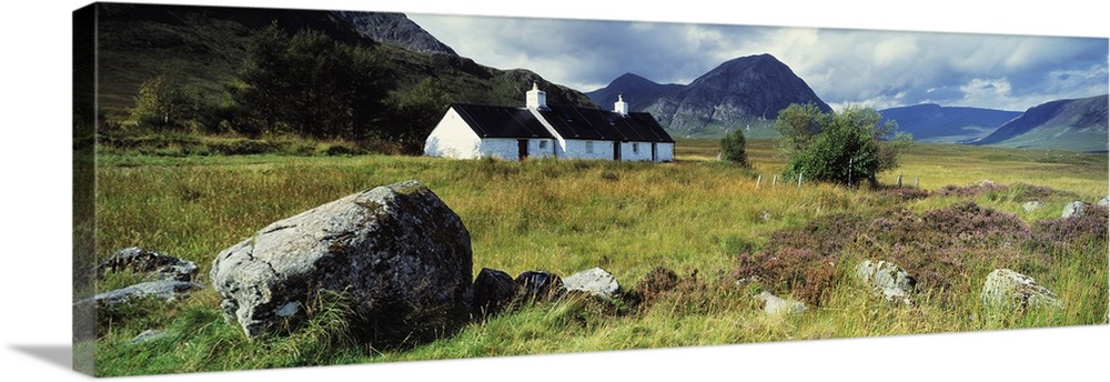Cottage on a landscape, Black Rock Cottage, Buachaille Etive Mor, Rannoch Moor, Highlands Region, Scotland
