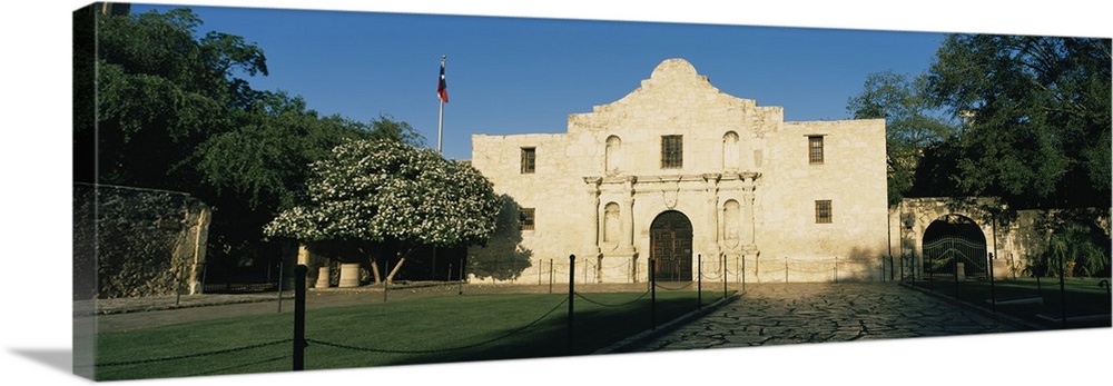 Facade of a building, Alamo, San Antonio Missions National Historical Park, San Antonio, Texas