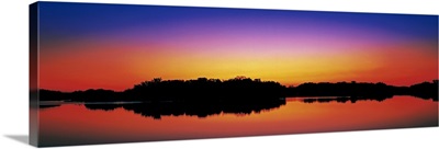 Florida, Everglades National Park, Paroutis Pond, Panoramic view of dusk over water