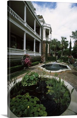 Fountains in front of a mansion, Calhoun Mansion, Charleston, Charleston County, South Carolina,