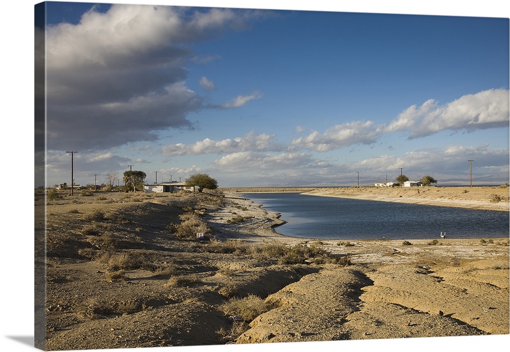 USA, California, Salton City, view of the Salton Sea
