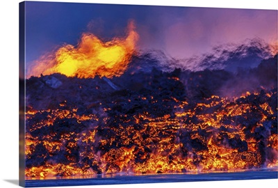 Glowing lava from the eruption at the Holuhraun Fissure, Iceland