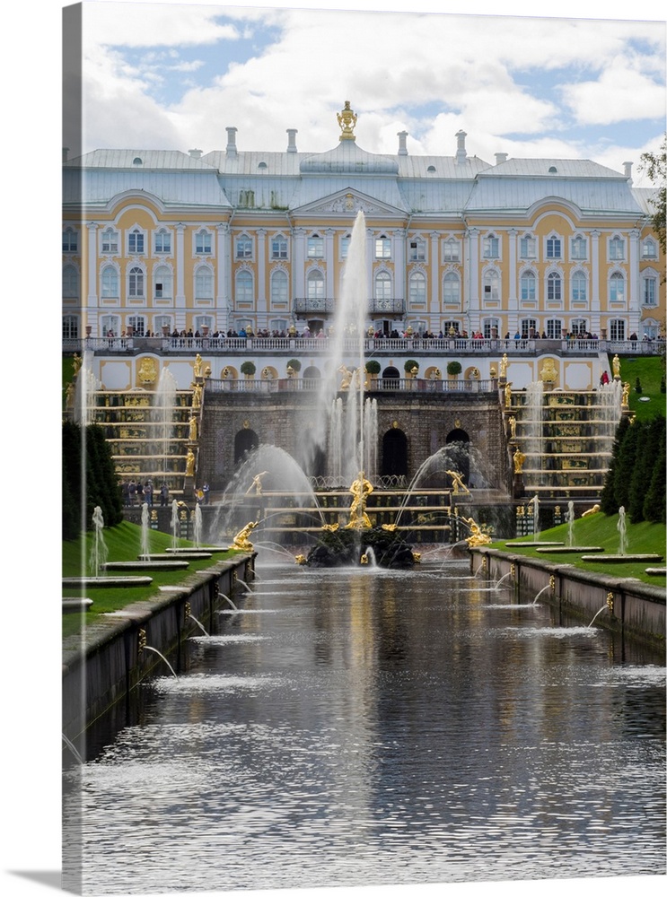 Grand Cascade fountains at Peterhof Grand Palace, Petergof, St. Petersburg, Russia